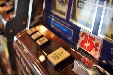 gacor x500 mobile app dashboard showing live games